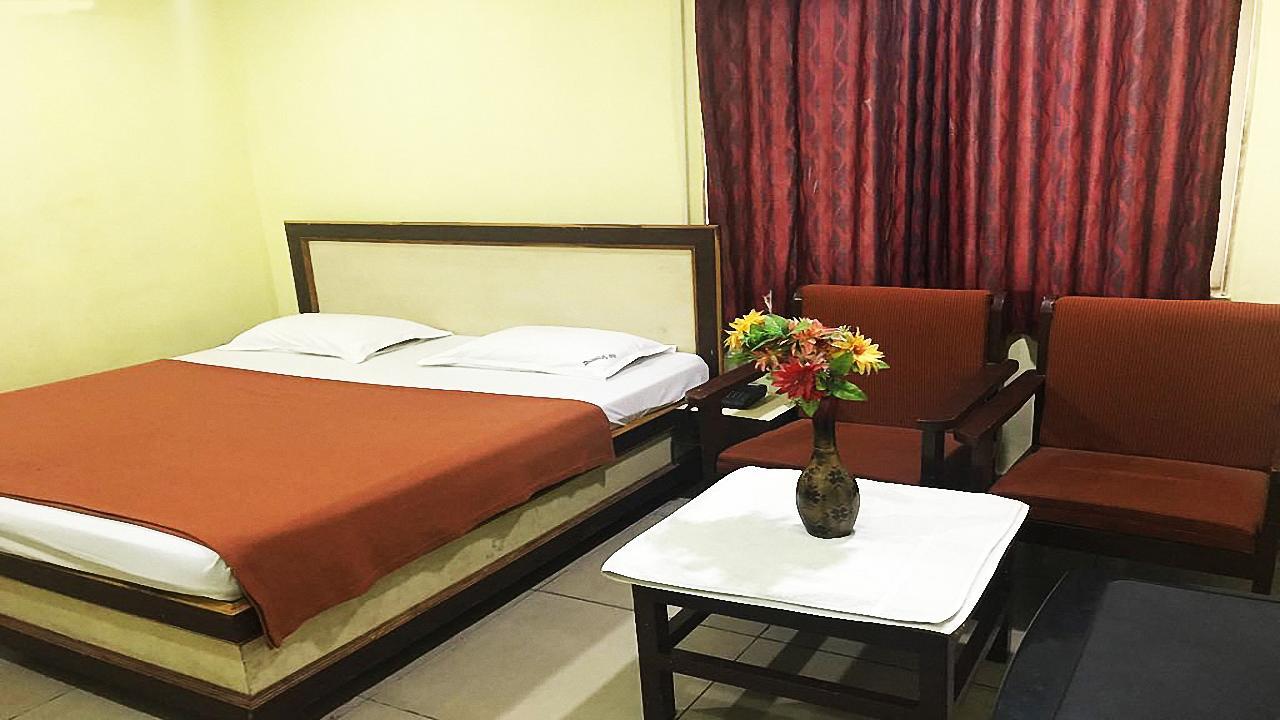 Sharanya Hotel Warangal Exteriér fotografie